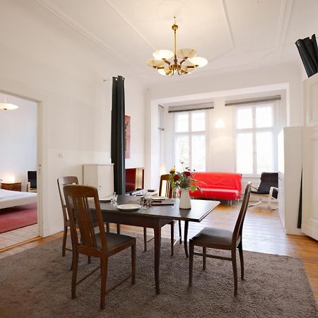 Elegante Altbauwohnung Berlin Kültér fotó